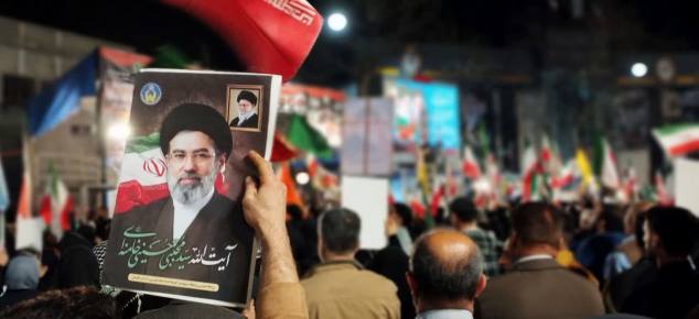 گلستان ما - اخبار پیروزی رزمندگان را زنده از تلویزیون ببینید